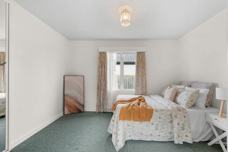 Photo of property in 102 Wairakei Road, Bryndwr, Christchurch, 8052