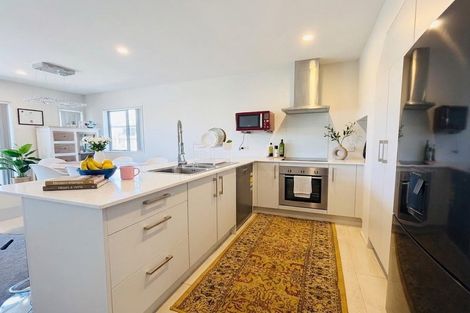 Photo of property in 71 Divide Loop, Takanini, 2112