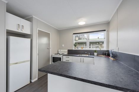 Photo of property in 52 Waite Street, Featherston, 5710