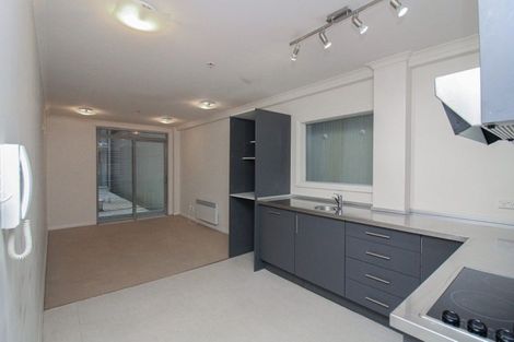 Photo of property in Monvie Apartments, 112/15 Holland Street, Te Aro, Wellington, 6011