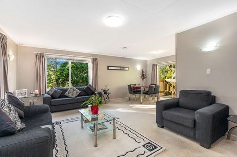 Photo of property in 203 Woodlands Park Road, Titirangi, Auckland, 0604