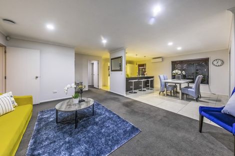 Photo of property in 318 Hill Road, The Gardens, Auckland, 2105