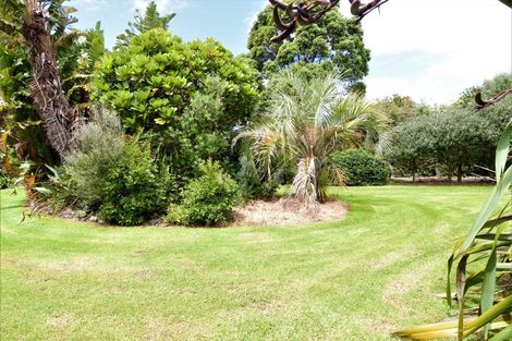 Photo of property in 10 Stingray Crescent, Whiritoa, Whangamata, 3691
