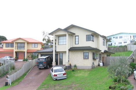 Photo of property in 16 San Domingo Rise, Henderson, Auckland, 0612