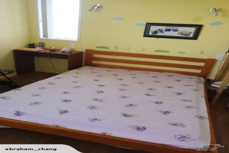 Photo of property in 13 Cooladerry Place, Rosehill, Papakura, 2113