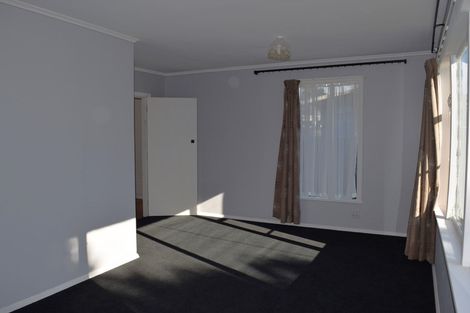 Photo of property in 44 Ruahine Street, Paraparaumu, 5032