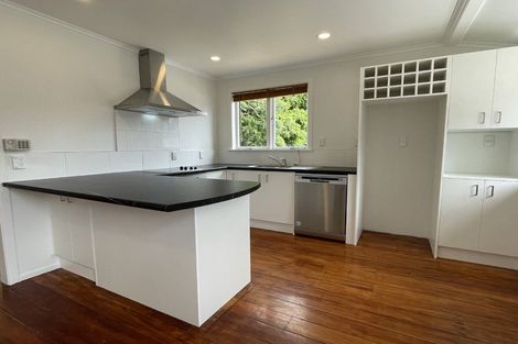 Photo of property in 38 Waipani Road, Te Atatu Peninsula, Auckland, 0610