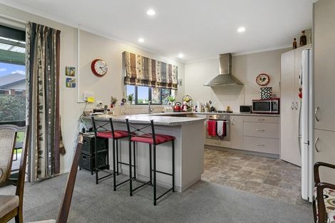 Photo of property in 38 Oaklands Drive, Cambridge, 3434