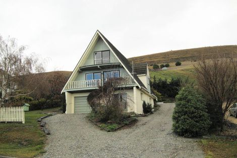 Photo of property in 24 Hazlett Street, Clyde, 9330