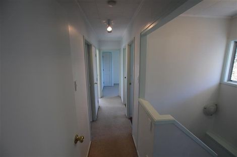 Photo of property in 15 Katrina Place, Massey, Auckland, 0614