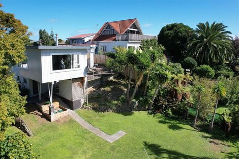 Photo of property in 11 Titoki Road, Raumati Beach, Paraparaumu, 5032