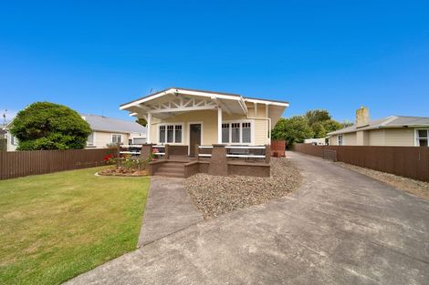 Photo of property in 17 Galt Street, Hawera, 4610