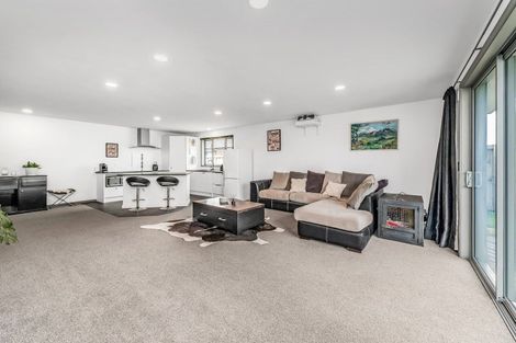 Photo of property in 46 Shillingford Boulevard, Rolleston, 7615