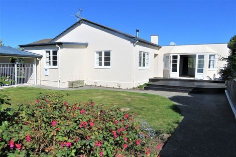 Photo of property in 18 Anderson Road, Taradale, Napier, 4112