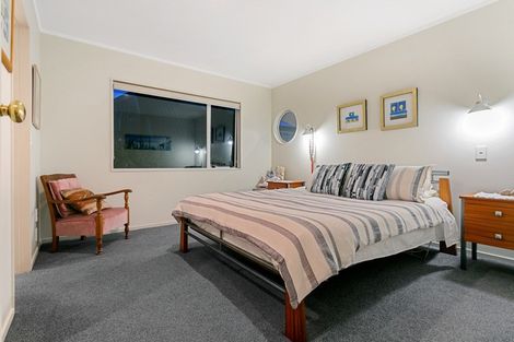 Photo of property in 3/8 Braemar Road, Castor Bay, Auckland, 0620