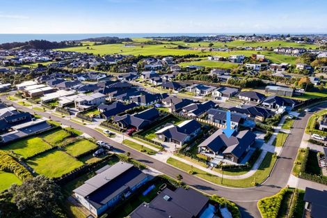 Photo of property in 12 Kotare Drive, Waiwhakaiho, New Plymouth, 4312