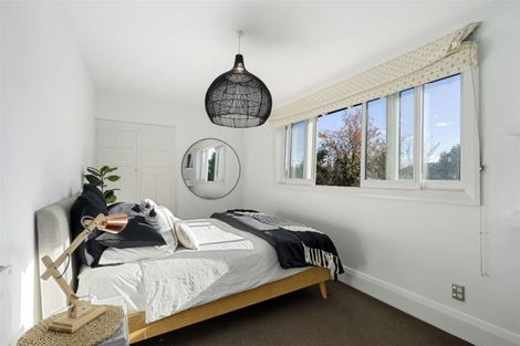 Photo of property in 15 Strowan Road, Strowan, Christchurch, 8052