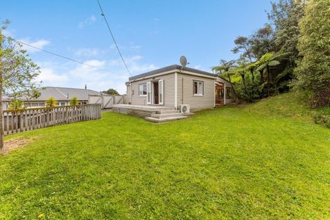 Photo of property in 25 Kiriwai Road, Paremata, Porirua, 5024