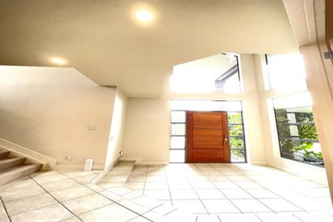 Photo of property in 10 Rangi Avenue, Schnapper Rock, Auckland, 0632