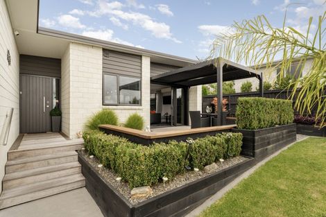 Photo of property in 5 Manotini Way, Pyes Pa, Tauranga, 3112