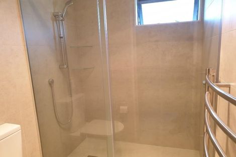 Photo of property in 5 Kelmore Place, Schnapper Rock, Auckland, 0632