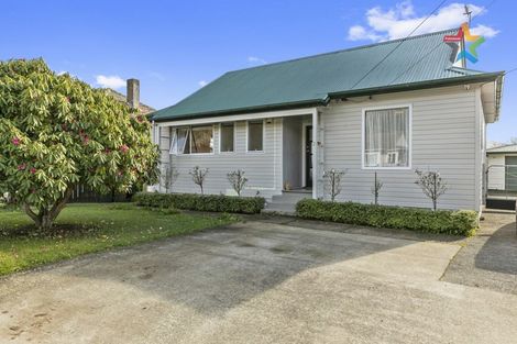 Photo of property in 2 Wood Grove, Naenae, Lower Hutt, 5011