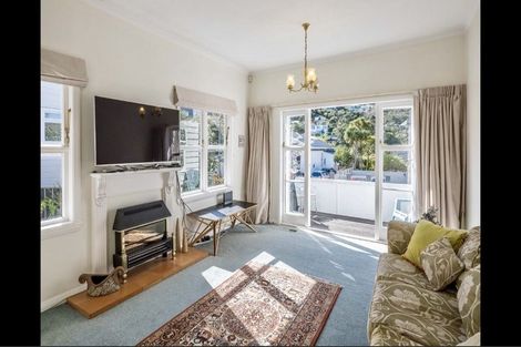 Photo of property in 6 Station Road, Khandallah, Wellington, 6035