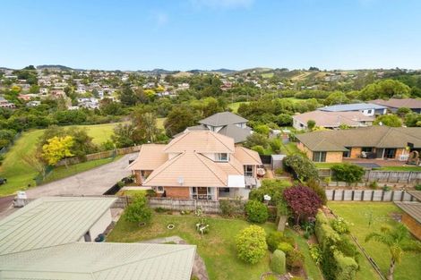Photo of property in 12 Ridgemount Terrace, Welcome Bay, Tauranga, 3112