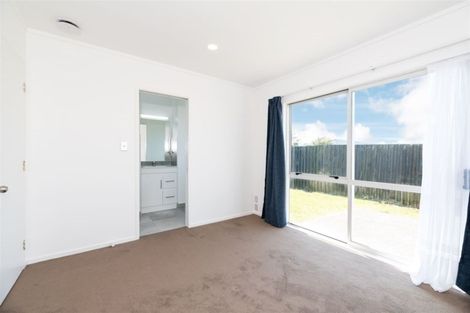 Photo of property in 87 Pooks Road, Ranui, Auckland, 0612