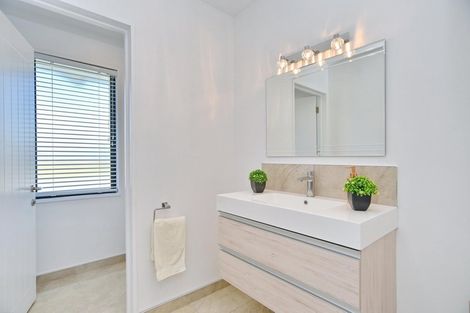 Photo of property in 1 Peter Place, Rangiora, 7400