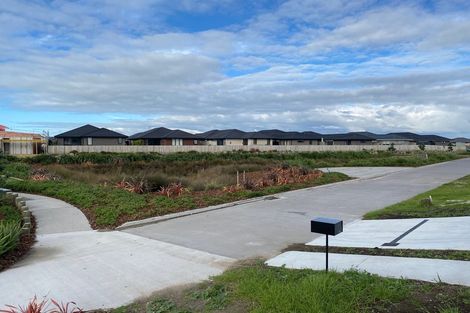 Photo of property in 27 Kahotea Place, Papamoa Beach, Papamoa, 3118