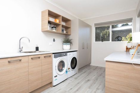 Photo of property in 9 Ranfurly Street, Dannevirke, 4930