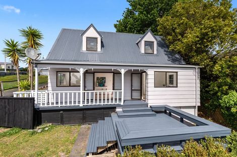 Photo of property in 2/67 West Coast Road, Glen Eden, Auckland, 0602