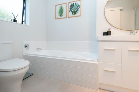 Photo of property in 2/230 Bucklands Beach Road, Bucklands Beach, Auckland, 2012