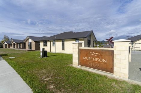 Photo of property in 28/10 Pop Andrew Drive, Te Anau, 9600