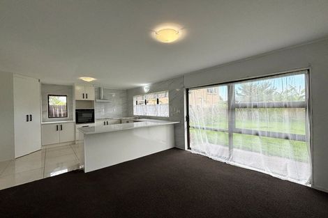 Photo of property in 2/152 Rangitoto Road, Papatoetoe, Auckland, 2025
