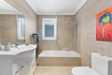 Photo of property in 5 Butler Place, Fitzherbert, Palmerston North, 4410