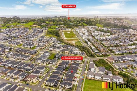 Photo of property in 41 Cloonlyon Drive, Flat Bush, Auckland, 2019