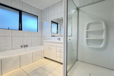 Photo of property in 48a Hollyford Avenue, Bryndwr, Christchurch, 8053