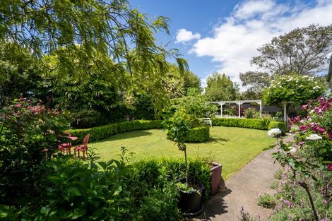 Photo of property in 147 Victoria Street, Cambridge, 3434