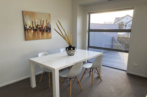 Photo of property in Boulder Apartments, 18 Buller Street, New Plymouth, 4310