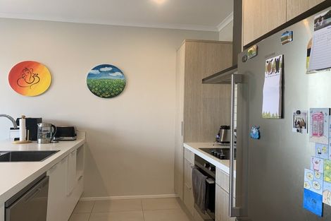Photo of property in 5/4 Matimati Place, Hobsonville, Auckland, 0616