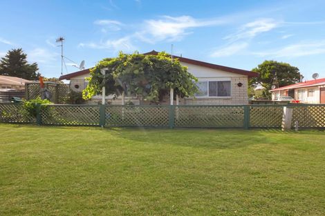 Photo of property in 52a Futter Street, Foxton, 4814