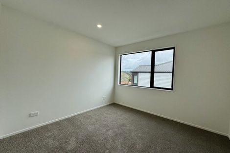 Photo of property in 2/131 Lancaster Road, Beach Haven, Auckland, 0626