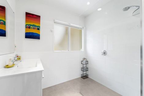 Photo of property in 16a Zealandia Road, Manly, Whangaparaoa, 0930