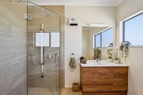 Photo of property in 51 Westreca Ridge Lane, Queensberry, Cromwell, 9383