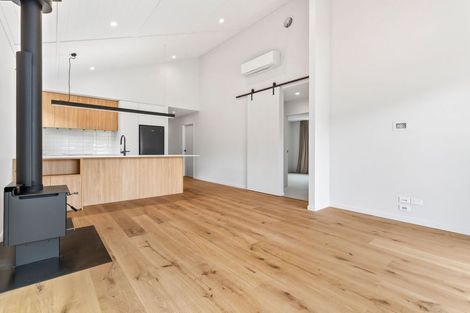 Photo of property in 16 Gillespie Street, Lake Hawea, 9382