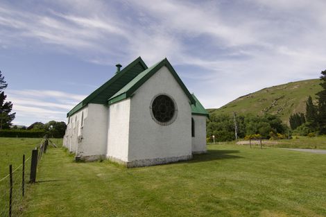 Photo of property in Ex St Johns Church, 1605 Teviot Road, Millers Flat, Roxburgh, 9572