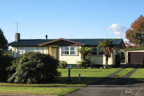 Photo of property in 37 Aotea Crescent, Tokoroa, 3420