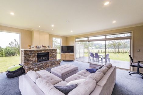 Photo of property in 865 Reid Line East, Bunnythorpe, Palmerston North, 4481